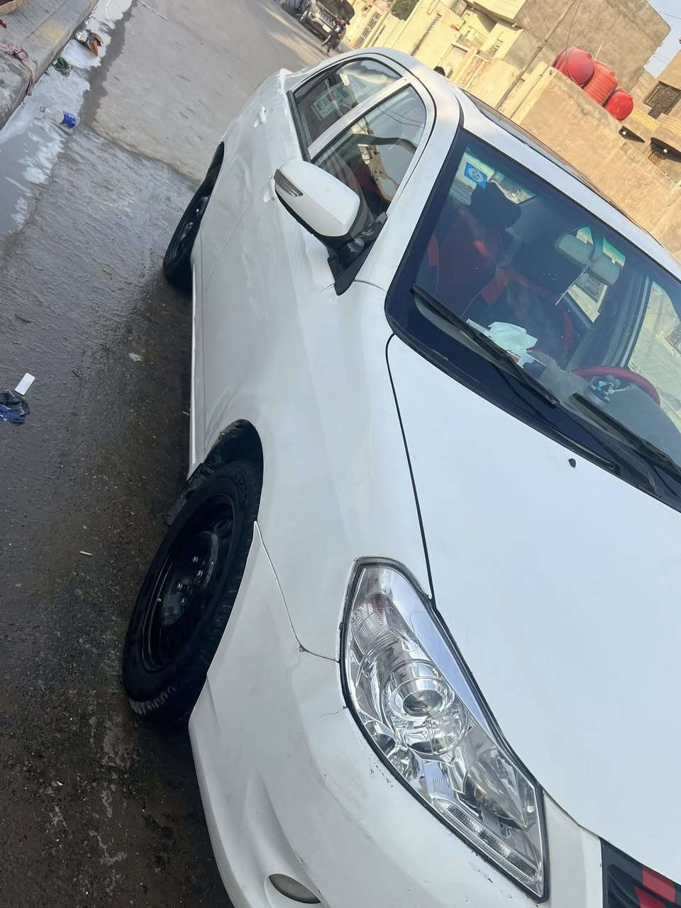 بي واي دي موديل 13 مكفوله من الضربه وتبديل بيهه تلحيضات بسيطه كير عادي المرغوب مكينه وكير كارتون عل فحص شرط حداده امس ذابهه جديده كلش لايتات زنون بصمه تنته كله شغال كهربايت من الطول لطول رقم دولي سنويه جديده سياره بسمنه تحويل ثاني يوم شاشه كامره جاهزه وكبل لشارع السعر 51 وبيهه مجال اي ستفسار خادم العنوان البصره الزبير ***********
