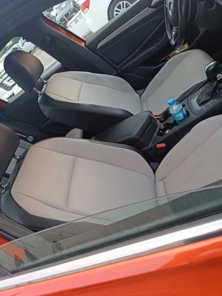 للبيع | فولكس فاغن جيتا R-Line موديل 2020

🚘 السعر: 167 قابل للتفاوض بالمعقول
📍 مكان السيارة: كركوك أو السليمانية
📞 للاستفسار: ***********

معلومات السيارة:

- فئة R-Line
- رقم السليمانية
- ماشية 55 ألف ميل
- محرك 1.4 تيربو
- ضرر جانبي سابق (باب السائق والباب الخلفي للسائق) وتم تبديلهما بأبواب أصلية من الشركة.

المواصفات:
✅ تشغيل عن بُعد
✅ تحكم بالستيرن
✅ مثبت سرعة
✅ أنظمة قيادة متعددة
✅ شاشة لمس كبيرة تدعم Android Auto وApple CarPlay
✅ بانوراما سلايد
✅ شاشة عدادات
✅ بصمة تشغيل وفتح وغلق الأبواب
✅ غلق جميع النوافذ من خلال البصمة
✅ رادارات أمامية وخلفية مع حساسات
✅ كاميرا خلفية
✅ تدفئة للمقاعد والستيرن
✅ تبريد ممتاز
✅ وباقي المواصفات المعروفة لفئة R-Line. تدعم هذه الفئة عادةً محرك 1.4 تيربو مع Apple CarPlay وAndroid Auto، إضافة إلى العديد من تجهيزات الراحة والسلامة.

🌟 للنشر والاستفسار عن بيع وشراء السيارات، تابعوا الصفحة وأرسلوا تفاصيل سياراتكم، والنشر مجاني.
