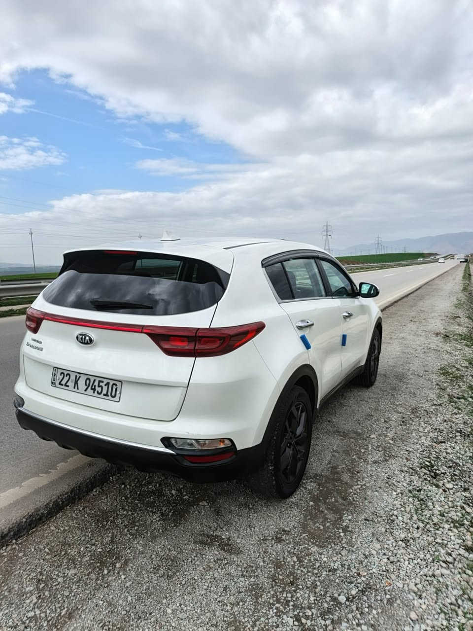 سلام عليكم سبورتج 22 وارد امريكي فول الفول سياره فتح اربيل بسامنه السعر 195 وبيه مجال مكان بغداد صليخ ‭0771 220 7350‬
