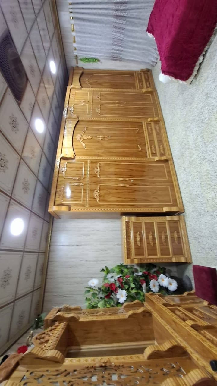 السلام عليكم
غرفة نوم جديدة استعمال سنة للبيع /المكان الحمدانية
/الرقم / ***********
