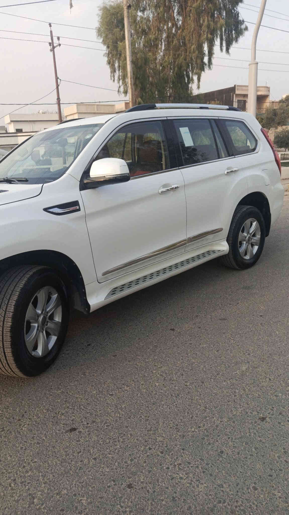Haval H9 Lux 2018 4wd
-----------------------------------------------------------------------------
سياره للبيع او مراوس بسيارات رقم شمالي (حسب القناعه)
مكينه: 4 سلندر (2000) توربو الماني ( مفتوح مبدل بي بساتم قبل شهر ونص سويته بلشركه )
كير : الماني 8 نمر ZF
الضرر : مابي ضرر كلين فقط تعديل بارد ب اماكن بسيطه جدا
رقم السياره: اربيل بسمي تحويل وكاله 
المواصفات:
بصمه
سقف سلايد
شاشه+الكيج الكتروني
جامات اوتاماتيك
تبريد مركزي 3 قطع
كشنات جلد + هيتر مقاعد الاماميه والخلفيه 
اشارات led داخل السياره 3 الوان
دخول ذكي
ويل كروم
تايرات جديده 
باتري جديد 
داخل قرميدي
كشنات كهرباء
الايتات تدور ويه الاستيرن
مودات قياده 5 
دفع رباعي 
استيرن هيتر
اوتو هولد
هاند بريك بصمه
وبعد بيها هواي مواصفات 
-----------------------------------------------------------------------------
السعر: 155 وبي مجال 
العنوان : كركوك ناحيه التون كوبري
الرقم (***********) 
        (***********)
فقط رقم الكورك بي واتساب 
والسيارة مال بيت استخدام شخصي 
-----------------------------------------------------------------------------
