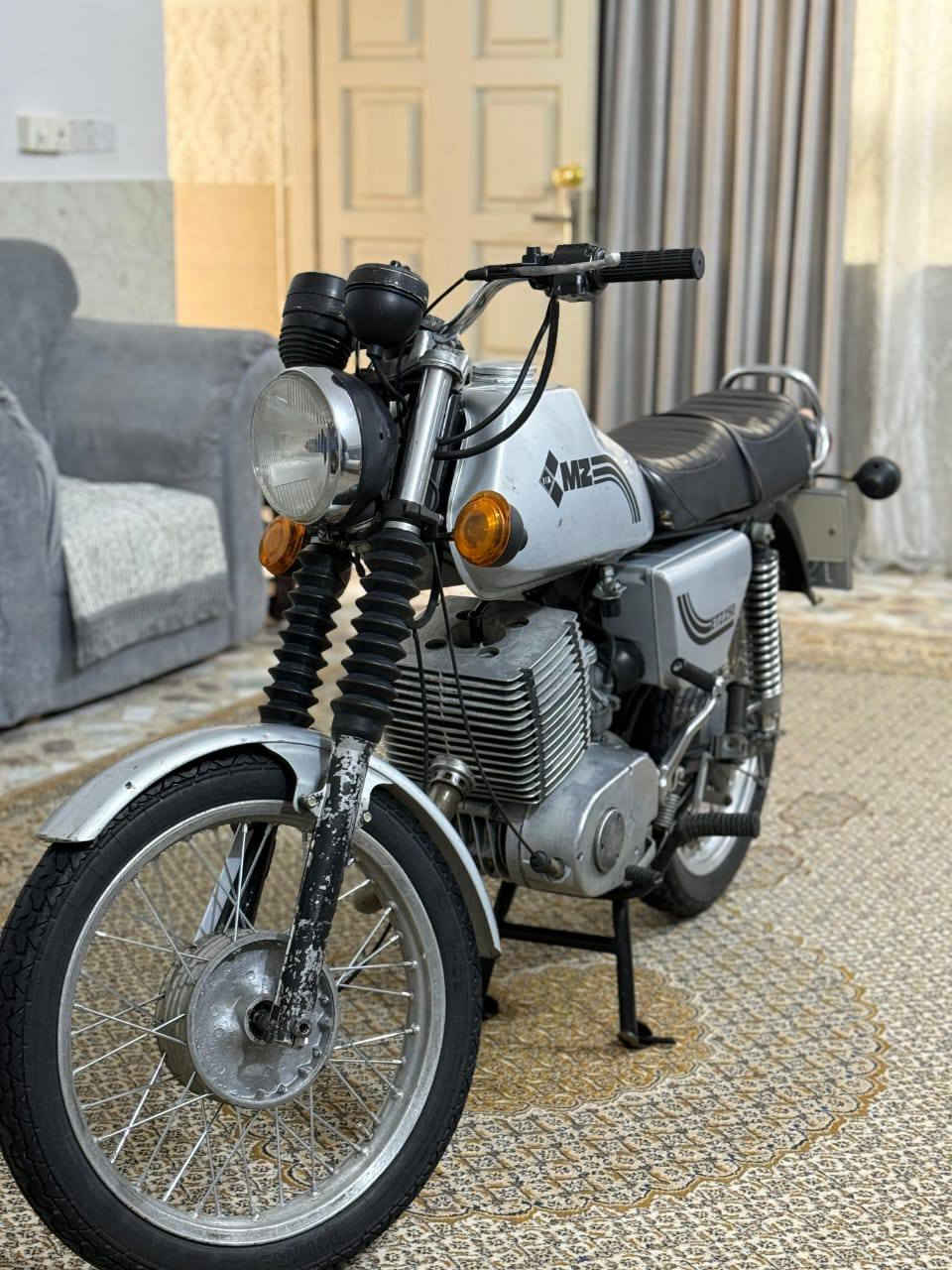 سلام عليكم تحياتي للجميع مرخصة الأدمن ماطور بلادي كل ألماني للبيع ٨٢ باله الاستفسار الرقم ***********
