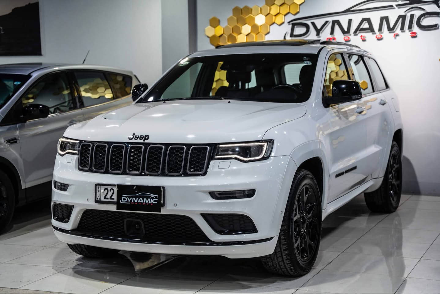 2021 JEEP GRANDCHEROKE S شركة هارلم 

‎موديل: 2021
‎وارد: امريكي
‎‏‎عدد الأميال : 47,000 ميل
‎‏‎سلندر :  V6
‎‏‎مواصفات// S/
‎لون :ابيض
‎لون داخل : اسود
ضرر: كلين 
‎سيارة رقم اربيل 
‎مكان اربيل شارع حديد و خشب شركة دايناميك موتورز
‎من ساعة 10 صباح حتي 10 ليل مفتوح
‎‏‎من المعلومات الرجاء التصل علي وتس اب
                                                                                              ***********

** *** *** *** *** *** *** ***

2021 JEEP GRANDCHEROKE S شركة هارلم 

‎‏‎ماوەی ڕۆیشتن :47,000 ميل
‎موديل: 2021
‎هاوردةي :امريكي
‎‏‎پستۆن : V6
مواسفات: S
‎رةنگ : سپي
‎رةنگي ناوةوةي : رةش
‎سبوغ: كلين 
‎سيارةكة ژمارة هةولير
‎ناونيشان هةولير نزيك جادةي حديد و خشب  كومپانياي دايناميك موتورز
‎لة 10 بةياني تا 10 شةو كراوةية
‎بو زانياري زياتر پةيوةندي بكةن بة وتس اب
***********
============================= أربيل, العراق
