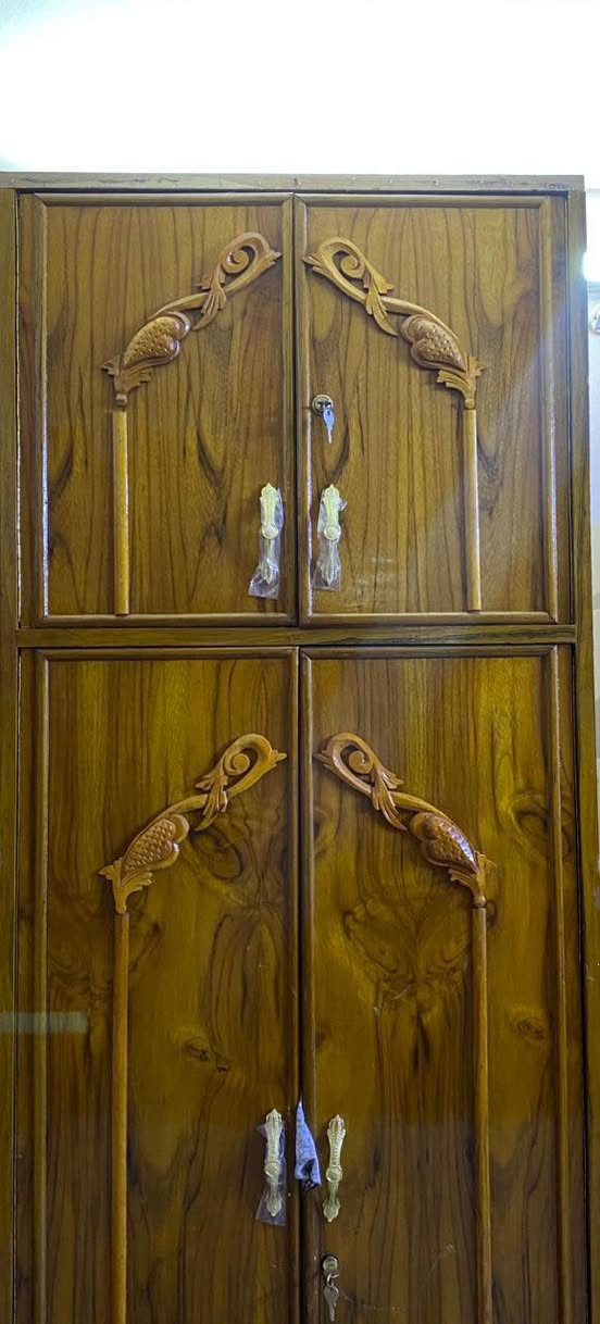 غرفة نوم للبيع مكان بغداد +964 776 520 0668
