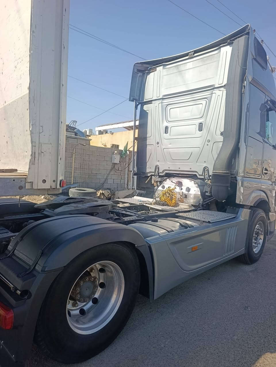 مارسدس فول مواصفات قماره عاليه 51 جاهزه العنوان البصره للتواصل ***********
