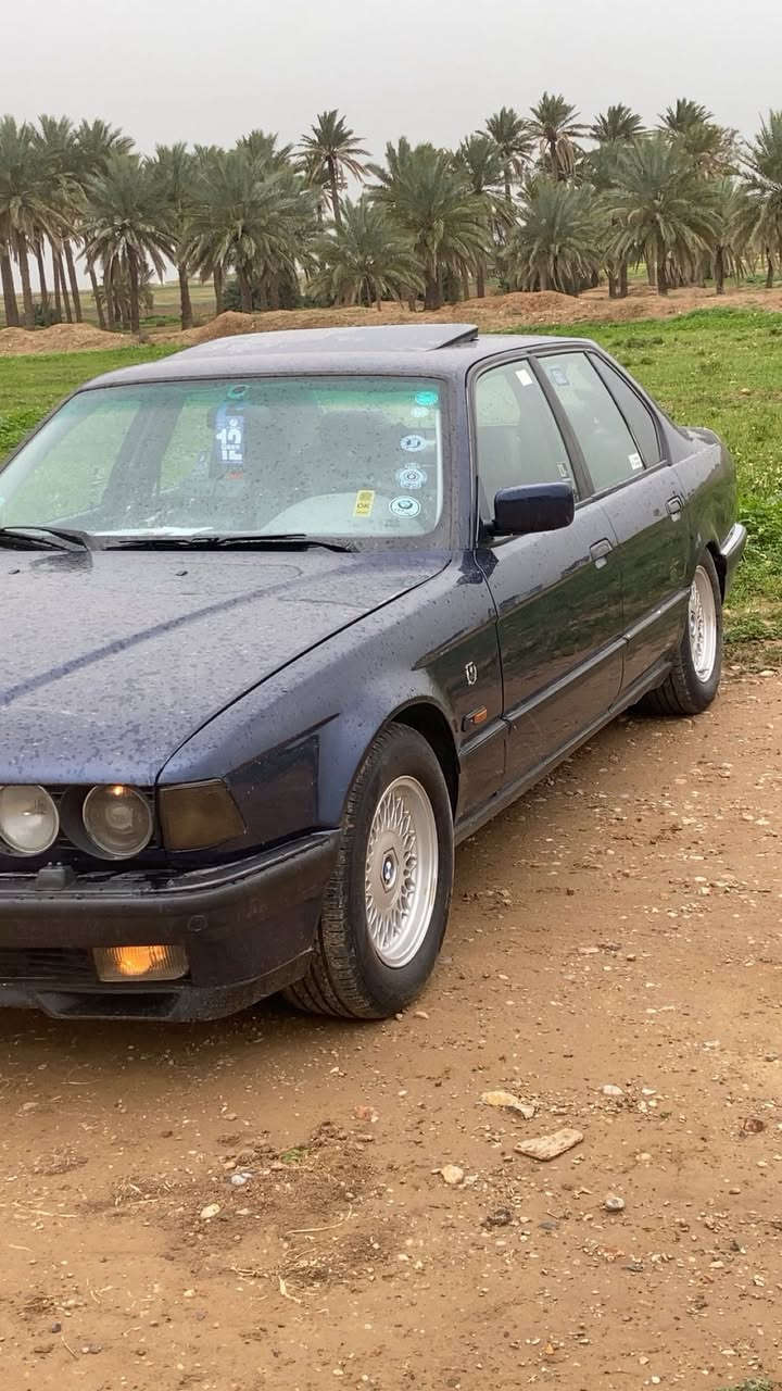 730 V6 موديل 93 فول فول محرك كير بااشرط رقم وهزه وسنويه جديد بدون ضرر صبغ جماليه فقط سعر 65 وبيها شويه مجال مكاني كركوك ***********
