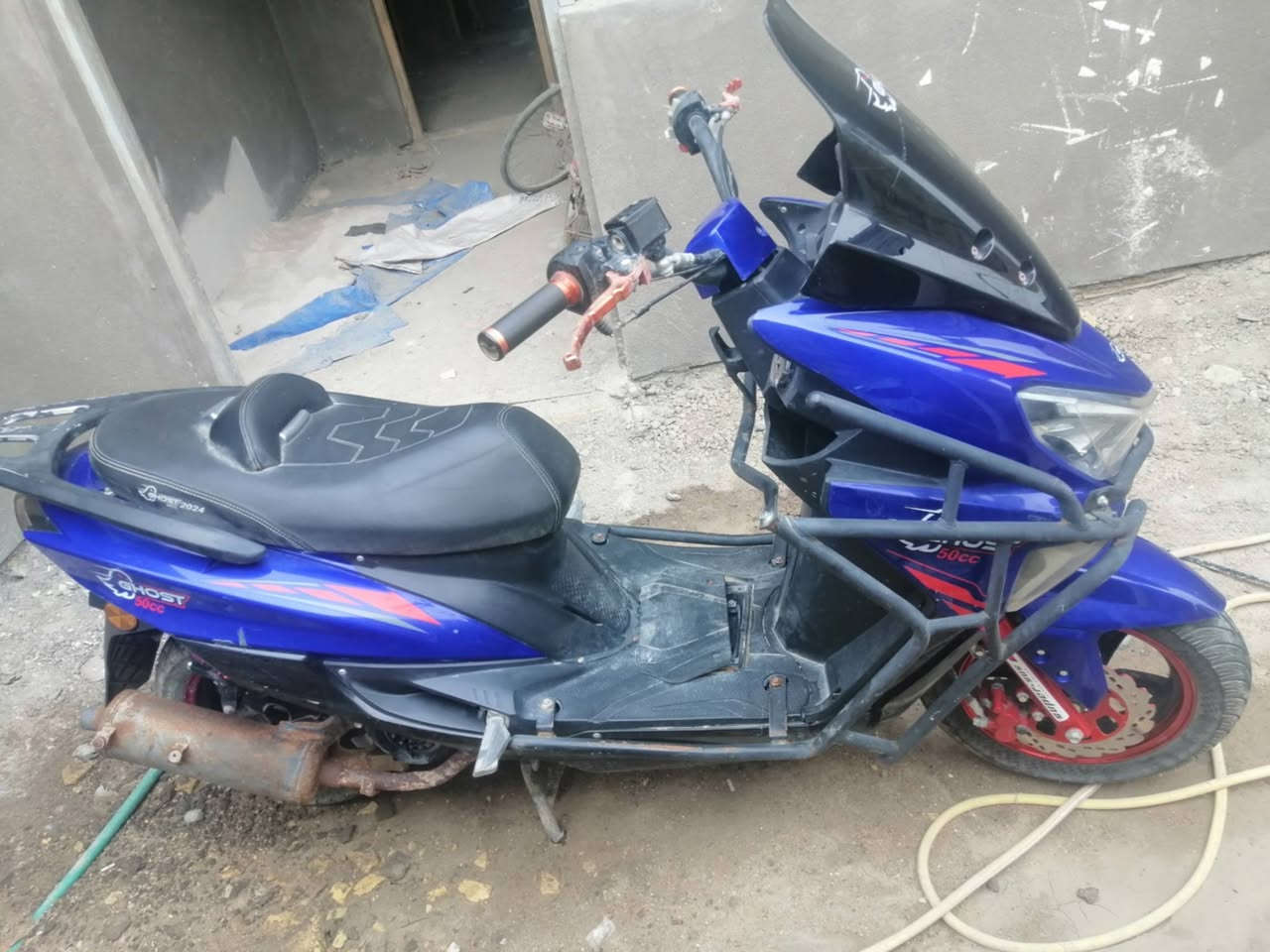 سكنس موديل ٢٤  مبدل بستم وبوشه السعر ٦٥٠ .


**إذا كنت صاحب هذا الإعلان وتريد حذفه لأي سبب، رجاءا أرسل رسالة إلى الدعم الفني**