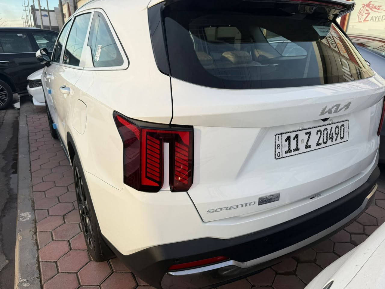 سورنتو 2025 ( خـليـجـي )
السيارة رقم بغداد باسمي
لسيارة كفالة عامة من كلشي 
ماشية 6 الف سعر 328 بيه مجال
السيارة خاضعة لضمان شركة نم 
مواصفات السيارة
1.بصمة
2.داتو شو
3.حساس امامي خلفي 
4.ويل كب حجم 20عدد5
6.اشاير بالمري
7.كروز سرعة
8.تحكم ستيرن
9.مري شفط
10.سايد بريك بصمة
11.بك لايت لد
12.نضام ترحيب
13.محرك 6 سلندر 3.500
18.شاحن لاسلكي
19.كير ماوس
20.اريل نفكيشن
21.كشنات تغليف جلد اصلي
22.مقاعد عدد 7
23.ثلاث قطع تبريد
25.يدات كروم
26.درايف مود اربع وضعيات للقيادة
27.بصمة ابواب
28.كشن السائق والراكب كهرباء
29.كامرا بالسبايدر 
30.كامرة دوارة
31.لد نهاري
34.مانع انزلاق
35.اوتو هولد
36.شاشة متصلة
37.تبريد بيانو لمس
38.انارة محيطية
39.جنطة كهرباء 
40. تبريد منفصلة
عنوان الانبار الرمادي
رقم صاحب سيارة ***********
