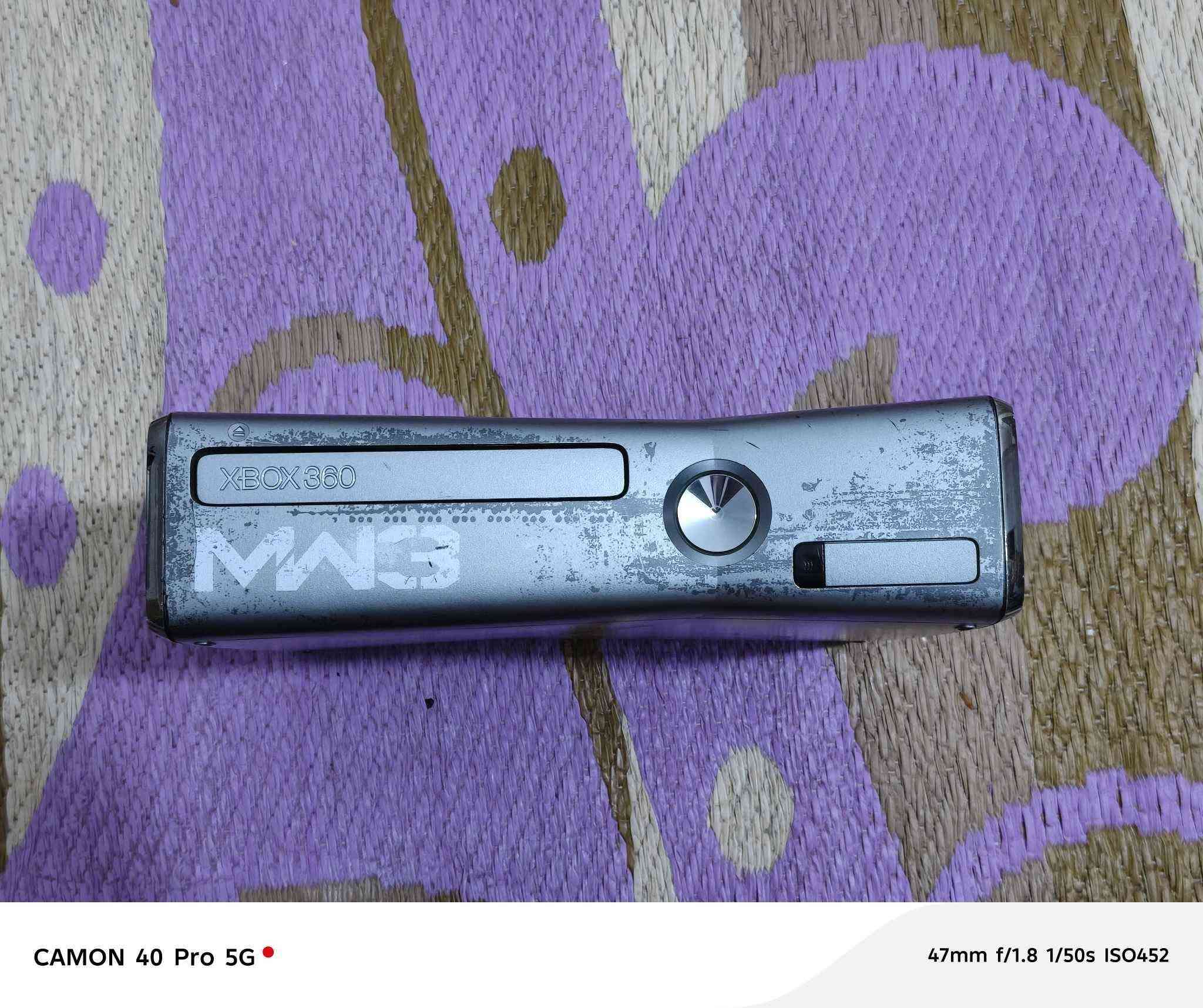 ‏السلام عليكم
‏
‏Xbox 360 هارد 250 GB
‏نضيف كلش شرط الفحص
كامل ملحقات 
‏ويا يدات 2 وحدة واير تجارية والثانية وايرلس اصلية
‏بي هواية العاب تقريبآ 40 لعبة 
‏اريدة ب 100 وبي مجال للشراي
‏عنواني بغداد الشعب 
‏***********
‏راسلني وتدلل بغداد, العراق
