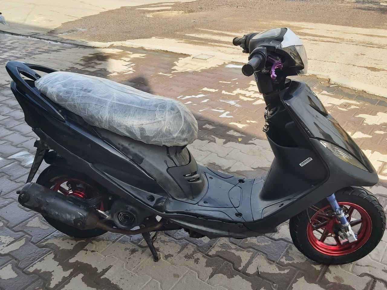 السلام عليكم دراجة ماكس عدلة للبيع
بوشة ٤٩ابلاد مامفتوحة
السعر ٨٠٠ وبيهة مجال للشراي 
الرقم ***********
