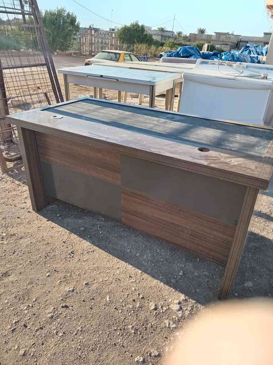 ميز مكتب مع كراسي متحرك السعر 100 الف
العنوان كربلاء الحر القادسيه قرب الحديقه
اي ستفسار ***********
