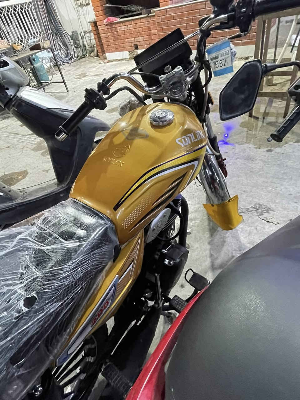 السلام عليكم للبيع سونك (2025) { 5} كير الدراجه بحالت الوكاله   برغي ممفتوح بيها مكينه تخبل الدراجه ناعمه مينسمع صوتها شلعه ومعدل طياره كهربايات كلها شغاله جيب فيتر وياك وتعال افحص  أوراق كامله السعر (850) وبيها مجال [ بغداد/ الكريعات ]
***********
