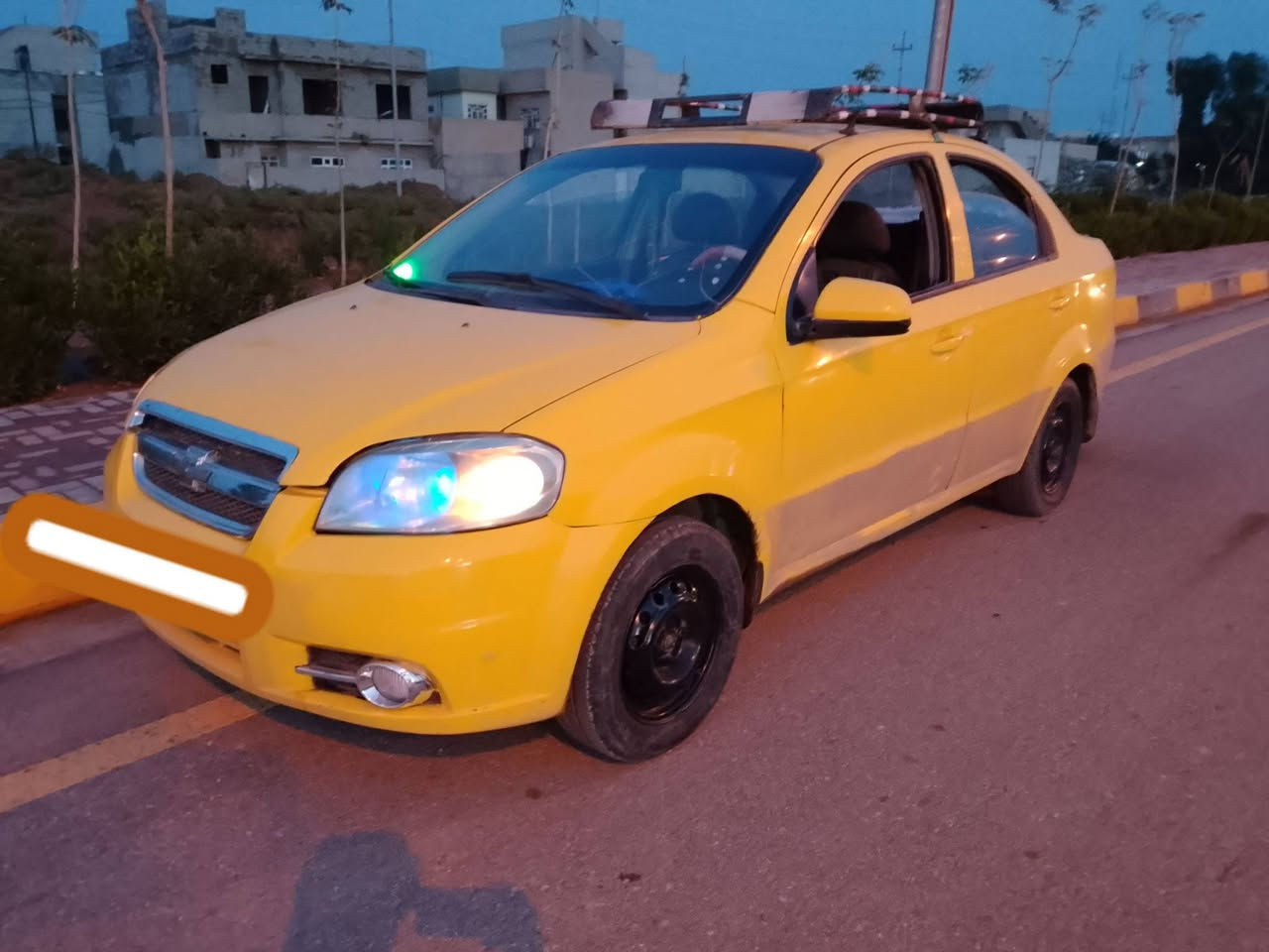 السلام عليكم افيو موديل 2008  رقم نينوى جديد سياره بسمي هيا قرامات مصرفه سياره نضيفه مال شارع صبغ وحداديه جديده محرك بي اثر صرف  سياره مال شغل تواير فوك النص السعر 58 رقم هاتف ***********
