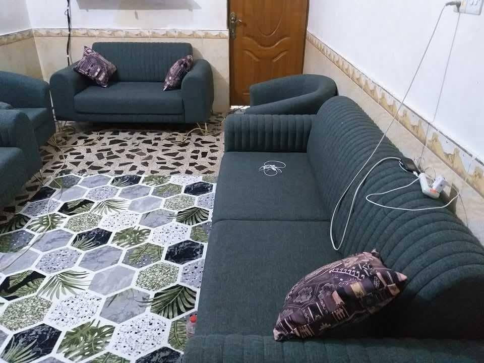 للبيع تركي نضافه100 قطع6 مقعد12 ب1200 ملوين وميتين رقمي*********** تركي
