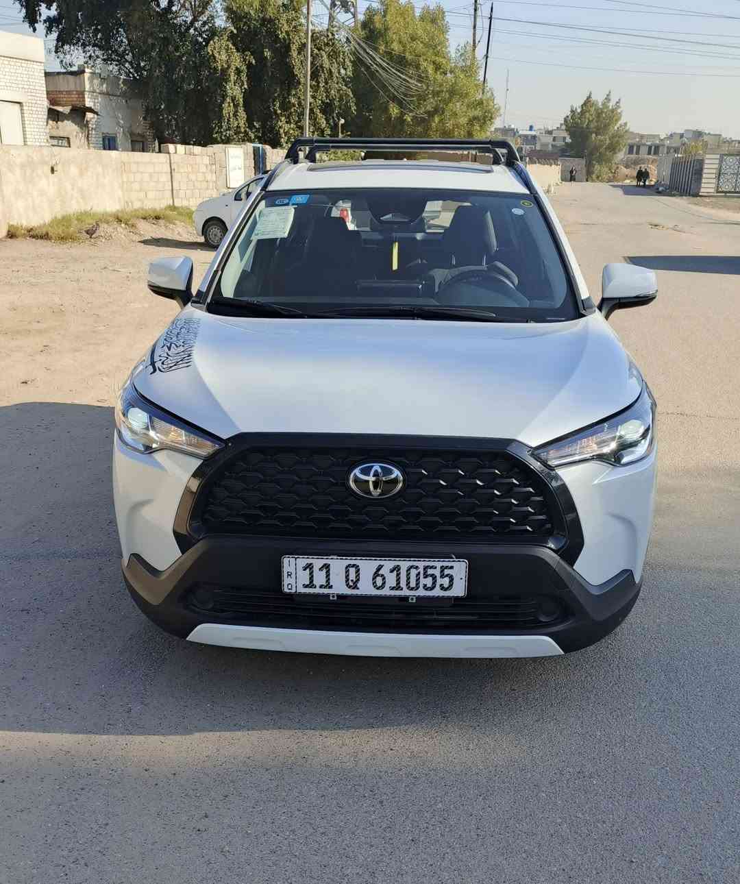 السلام عليكم
كورلا كروس 2025 هايبرد 🔋🟩
زيرو سياره ماشيه الفين كيلو 

سياره محرك 2000 هايبرد❇️
 
فتحت سقف 
تبريد قطعتين 
رادار تفاعلي 
تحكم ستيرن 
مثبت سرعه 
شاشه وكامرا خلفيه بلاد
٤وضعايت قياده 
بور ونورمل وايكو وEV
قياده شبه ذاتيه 
داخل مخمل 
راكات سقف المنيوم براغي مو لزك بلاديه بيانو بلاك 
حمالات سقف
ستاند تلفون الي يتلبس على الشاشه
لايت LED  نوعيه OSRAM اصليه عالي ناصي 
بصمتين 
سياره جاهزه ما ناقصه اي شي  ومبدل دهن جديد 
بييه رصعات صغار بل جاملغ وبل بنيد 
مكانه دوره حي الصحه  بيع فقط اعتذر عن المراوس 
سعره 26 مليون 
شراي يتصل ***********
