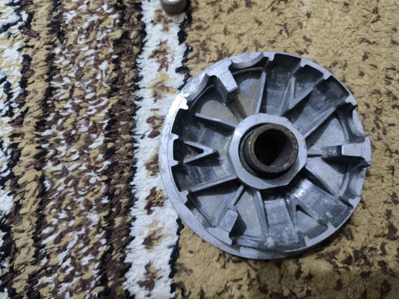 سلام عليكم كلج امامي مالرمبة نضيف للبيع شراي يراسلني خاص او يتصل على الرقم ***********
