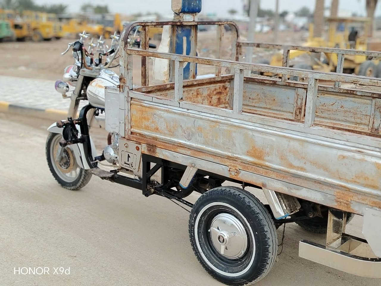 سلام عليكم  اخوان هاي مديل 12كفاله عامه ستوته جاهزه اي نقص مابيه لون سلفري مكينه اكسن تواير خطه مقدم كامل دعاميه ستيل ام ختم كلهن شرط سعر خاص ولحد يكلي ليش ماحاط سعر تصل وعرف سعره والي يطي سعر من يمه تره اسمعه حجايه مو حلوه ***********
