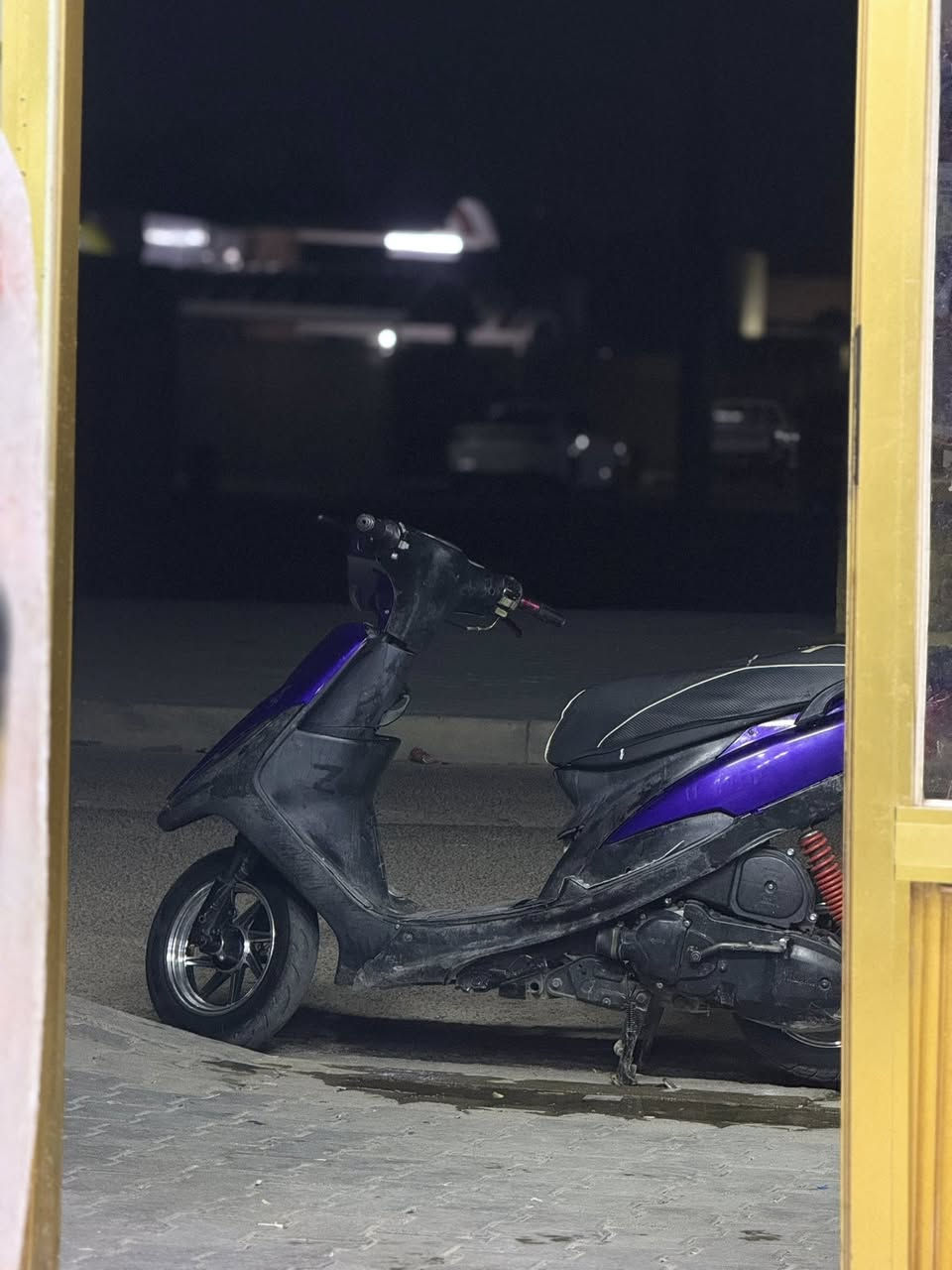 سلام عليك شباب دراجه ماكس عدله دراجه مكفوله محرك ما مفتوح جديد و كفرات بلاد موجوده دراجه مرتبه  ***********  الي يشتري يتفضل ع واتساب ♥️
