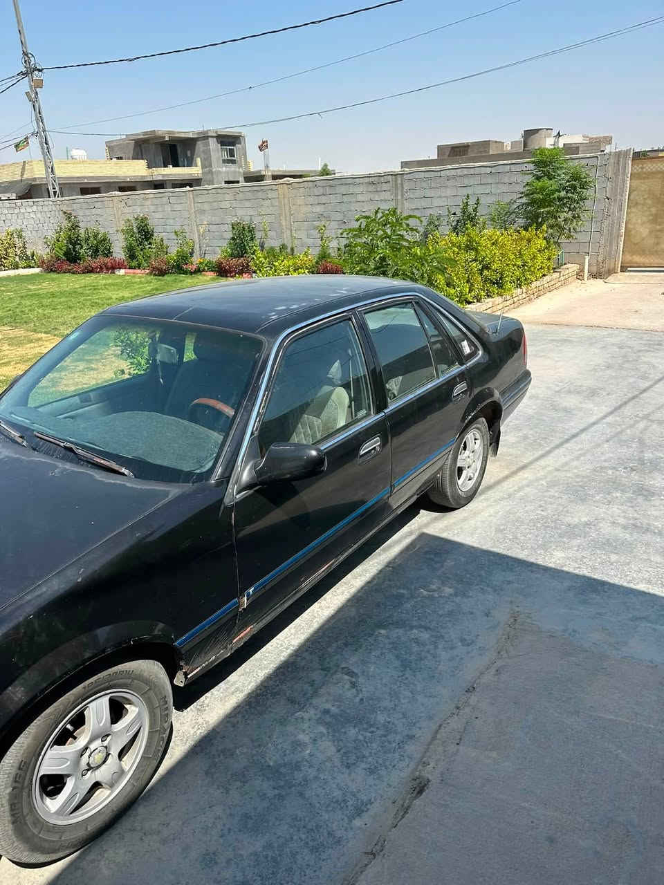 السلام عليكم برنس للبيع موديل 96 
السعر 33 وبيها مجال بدون صبغ ولاضربه
للاسفسار ***********
