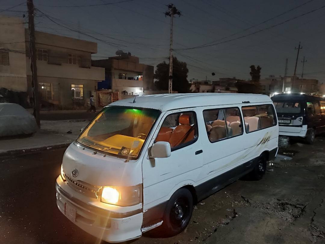 السلام عليكم فتون كنو للبيع مديل 2009  ماكينة كير اكسل مكفولات لاضربة قوية لا صبغ لامعجون فقط بداية خياس السيارة عل بلاد مصفرة تحويل ثانيوم رقم ديالى الماني السعر 38 وبيها مجال بصيط   الرقم بي بس واتساب ***********
