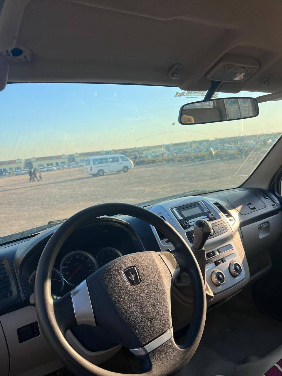 كيا ( جنبي ناصي ) H1  مديل 14 
السيارة جديده جديده  تخم تايرات حداديه جاهزه ( تدفئه و تبريد عطل خفيف )  
السيارة موصليهة السعر 50 
الرقم *********** 
العنوان : البصرة
