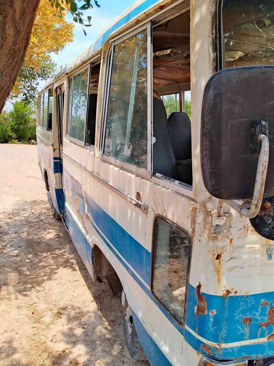 سلام عليكم كوستر موديل82للبيع ويرهم مراوس بكيه بريجو السعر 4مليون مكاني جنوب الموصل ناحية القياره قريت الحود ‏‪***********‬‏
