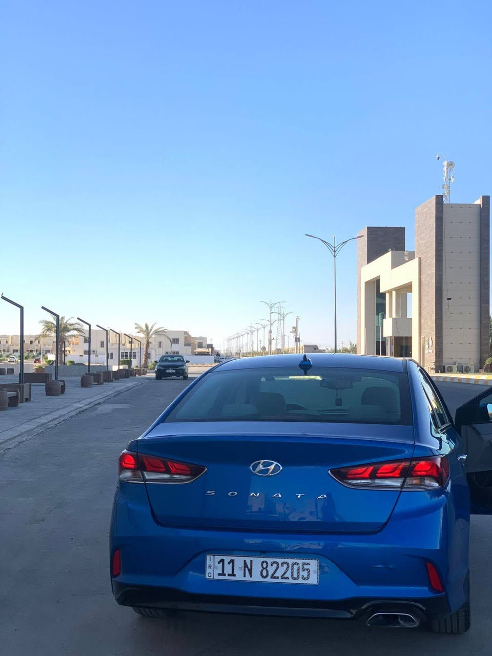 سلام عليكم سوناتا 2019 للبيع السياره فوول عده الفتحه تحكمات ستيرن حساسات تدفئه تبريد كشنات تدفئه حضن كشن كهربائي اشاير بالمري وحساسات توقف ذاتي مكينه 2400 وحادثها دعاميه اماميه كما موضح بالصور والسونار موجود السعر ١٤٠ وبيها مجال السياره ماشيه 72m مكان السياره بغداد البلديات ***********
