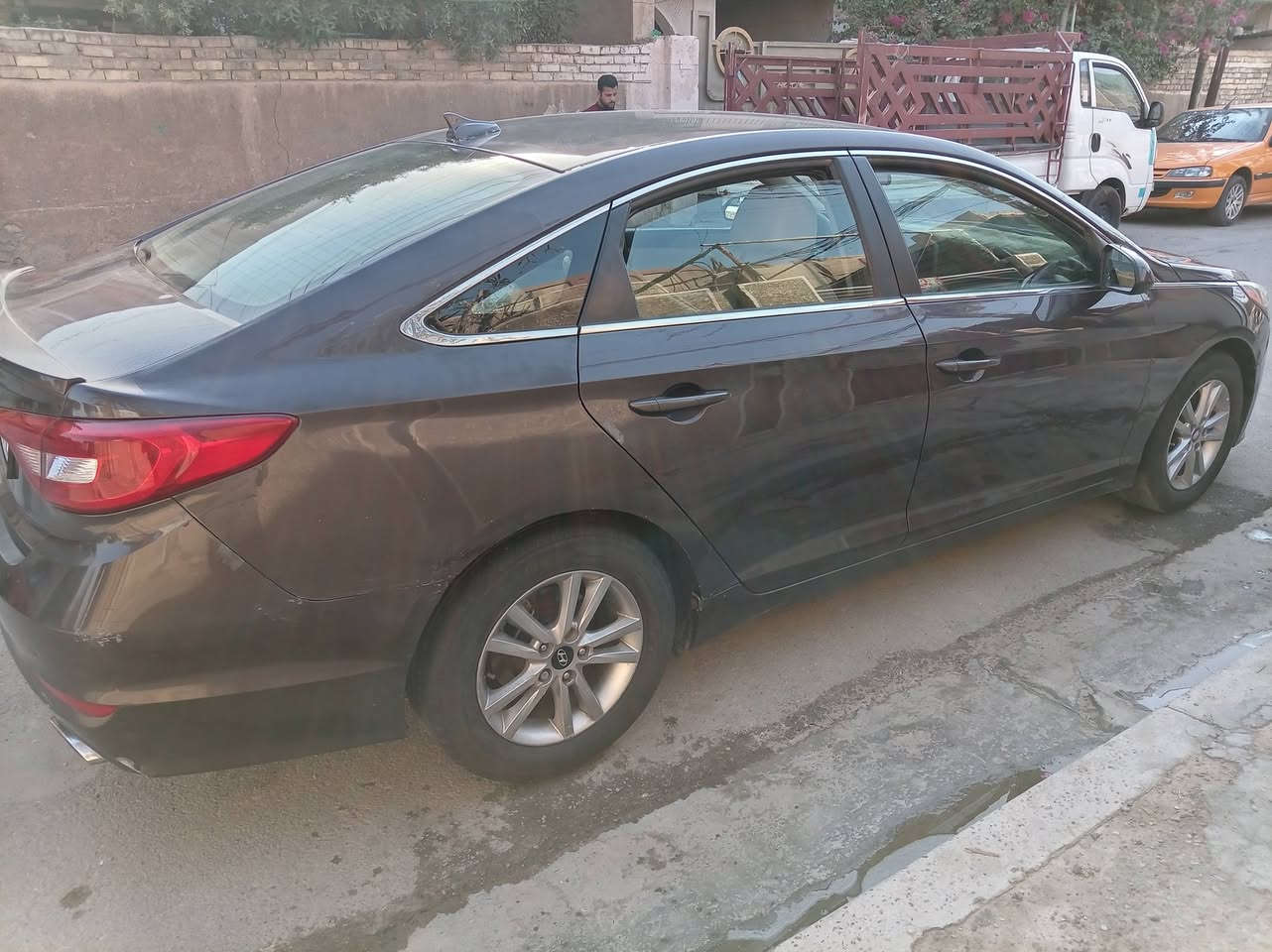 السلام عليكم سوناتا وارد امريكي 2016 مكينة 2400  حادثها جاملغ خلفي صبغ + باب تبديل ابلادي نفس الون + بارد بل بنيد علة مقدار شبر ومحددة بلصورة وباقي ااسيارة ليبل واحد لغد وشاصي ومكينة وكير وكهربائيات مكفولات منظومة تبريد جديدة من افريز وفان وكمبريسر وراديتر وبواري يعني تبريد ثلج سنوية ورقم وهزة كلة جديد اتريد تحويل او وكالة مكان السيارة بغداد الدورة السعر (١٠٧) $


**إذا كنت صاحب هذا الإعلان وتريد حذفه لأي سبب، رجاءا أرسل رسالة إلى الدعم الفني**