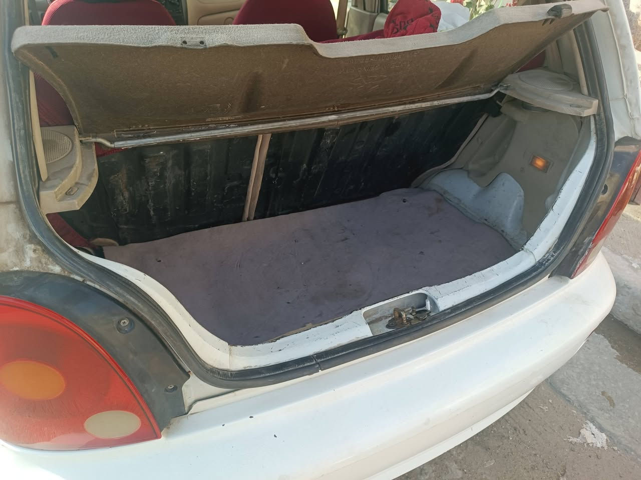 السلام عليكم
شيري QQ موديل 2012 لون ابيض للبيع
رقم بغداد انكليزي + بأسمي تحويل ثاني يوم
محرك 4 سلندر المرغوب نظيف جدأ
كير اتوماتيك+عادي نظيف جداً 5 نمر 
السياره جاهزه ونظيفه محرك وكير خير من الله مكفولات داخلها نظيف وجميع الكهربائيات شغاله والسياره ناعمه جدا بالمشي .
عارضها ب 30 ورقه وبيها مجال بسيط المكان الشعب
للاتصال والاستفسار ***********
