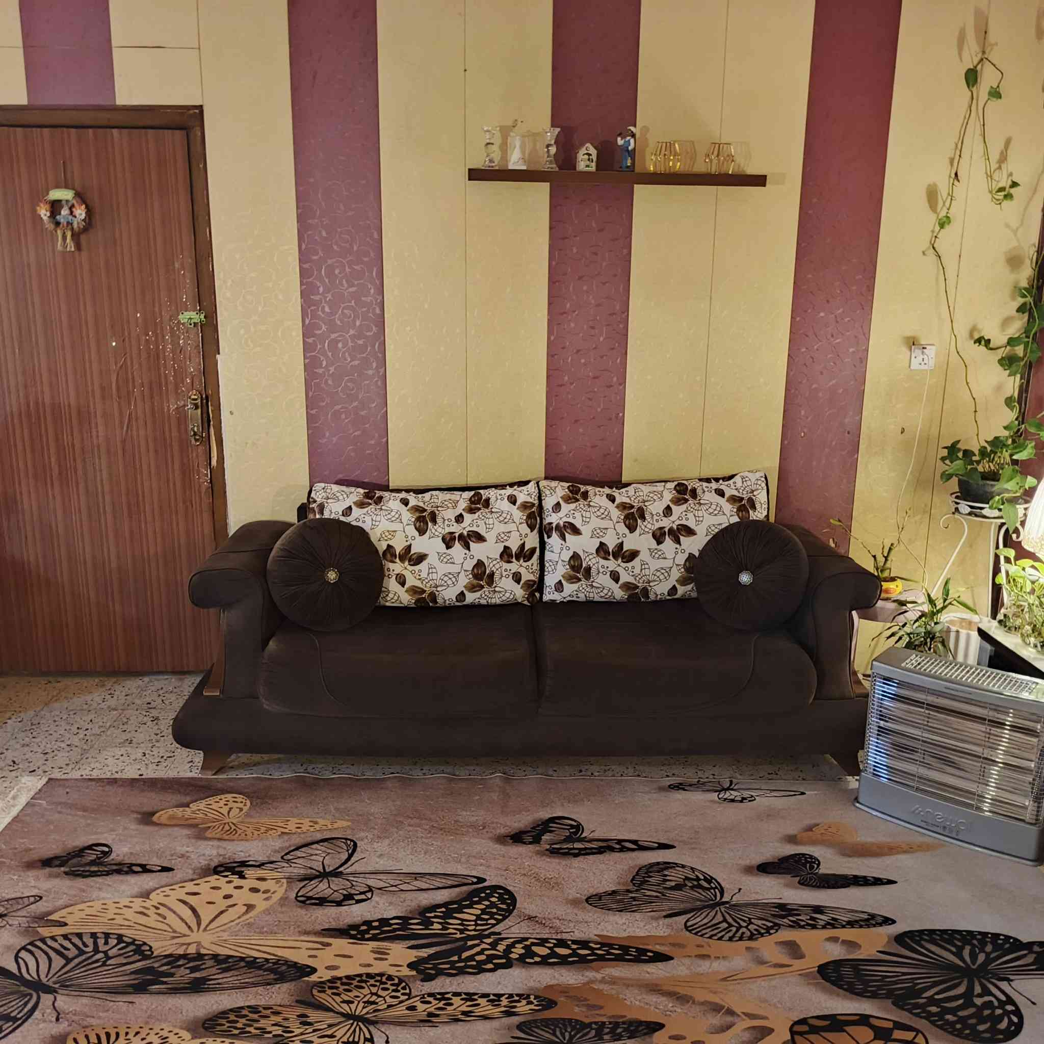 تخم عشر مقاعد للبيع نظيف جدا والسعر ب ٣٥٠ وبيه مجال


**إذا كنت صاحب هذا الإعلان وتريد حذفه لأي سبب، رجاءا أرسل رسالة إلى الدعم الفني**