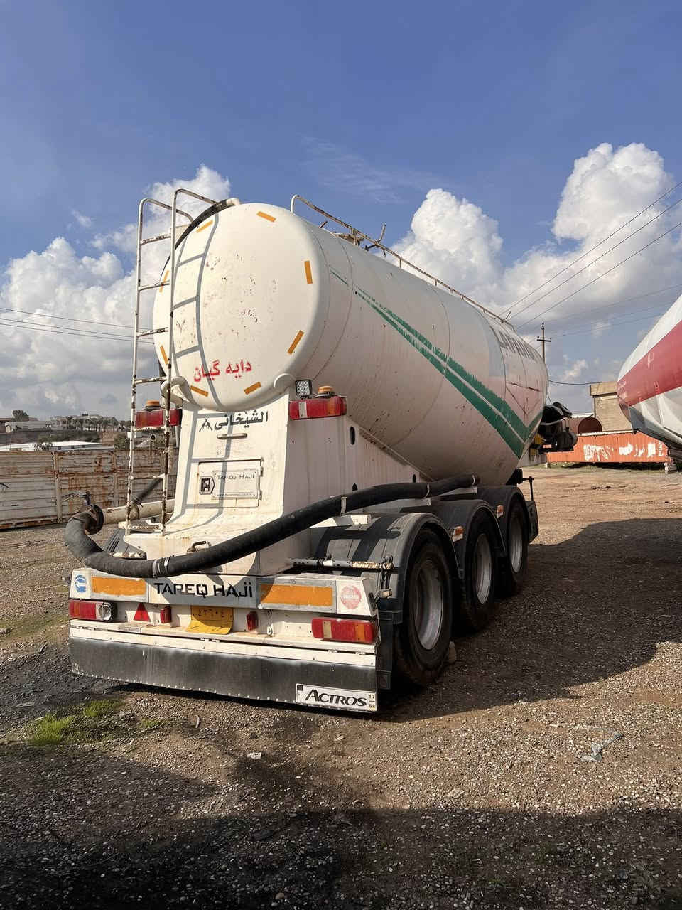 لبيع سايلو. 3محور طارق حاجي 2014.      ***********
