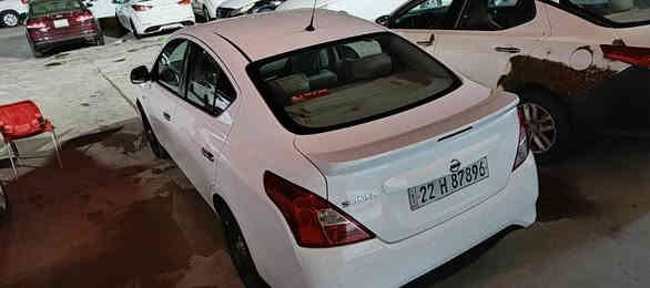 نيسان سني جاهزه سيارا موديل 2024 بيه قطعتين صبغ فقط كفاله من ضربه وتبديل سعر 113 وبيه مجال رقمي ***********
