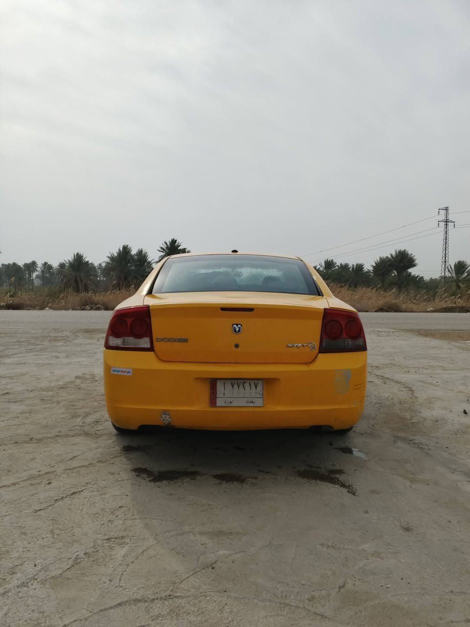 السلام عليكم دوج جارجر 2010 اصل السياره كير ومكينه بشرط تبريد عربانه خلفيه صار اسبوعين من شادها حداديه جديدة رقم بغداد باسمي سيارة خطها حلة بغداد مصفره هيئة وغرامات مكان السياره بابل الحلة السعر 98 وبيها مجال بسيط للاستفسار رقم الهاتف ***********
