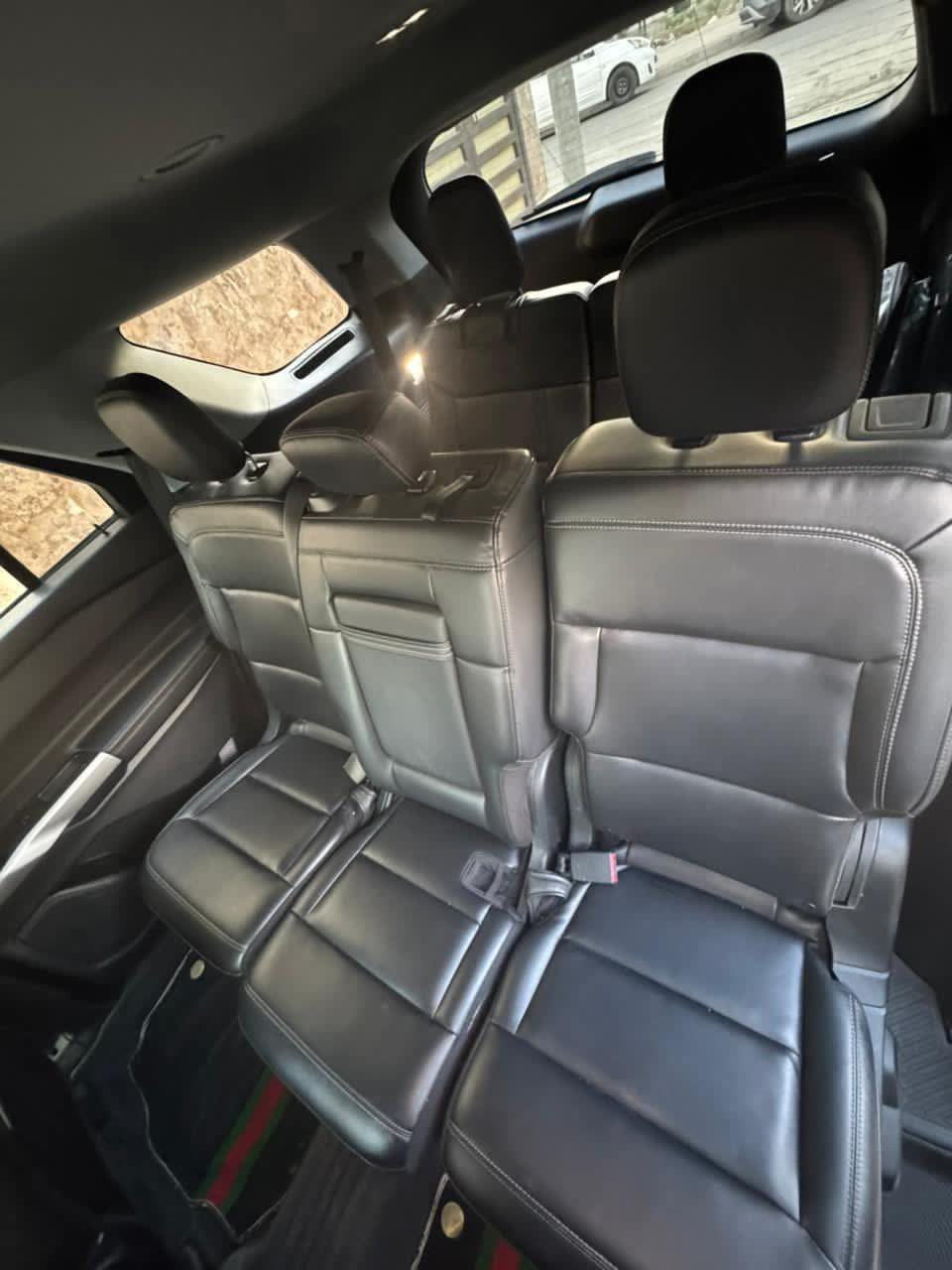 فورد اكسبلور العضلات الامريكيه
موديل 2022 
بدون تبديل بدون صبغ فقط بارد
مواصفات XLT

بصمه تشغيل 

تشغيل عن بعد 

رادار امامي 

نقط عمياء 

كراسي جلد 

كراسي كهرباء 

تدفئه كشنات 

تدفئه استيرن 

لد امامي بلادي 

صندوك كهرباء 

تحكمات استيرن 

داعمه نظام خرائط 

GBS

تبريد مركزي 3 قطع

7 راكب 

انظمه وضعياده قياده 

اوتو هولد

سايد ابريك كهرباء 

نظام اطفاء المحرك عند الوقوف 

كامره خلفيه 

حساسات خلفيه 

رادارات جانبيه

توقف ذاتي عند الرجوع 

وباقي المواصفات معروفه 

مكان السياره ديالى المقداديه 

35 الف مايل ممشه السياره وقابل للزياده

السعرر 235. استفسار اكثر اتصل ***********
