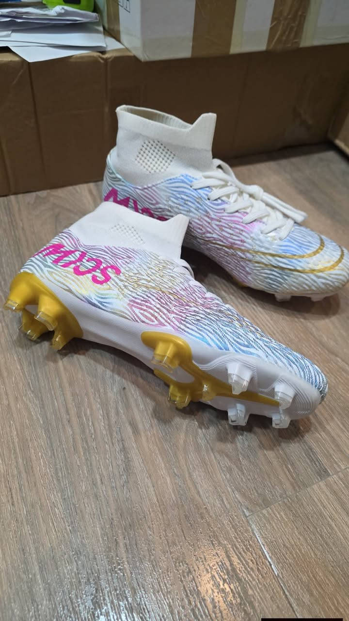 حذاء كرة قدم
قياس 40 ✅


**إذا كنت صاحب هذا الإعلان وتريد حذفه لأي سبب، رجاءا أرسل رسالة إلى الدعم الفني**