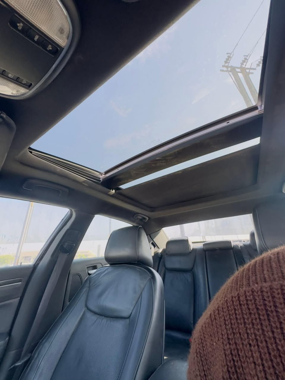 السلام عليكم اوبما ٢٠١٣ فول مواصفات مكينه ٣٦٠٠ سياره متومه طبق الأصل تبريد ثلج حداديه ١٠٠ سياره جاهزه اخر حبايه الف مذب عليها السعر ٥٨ وبيها مجال ***********
