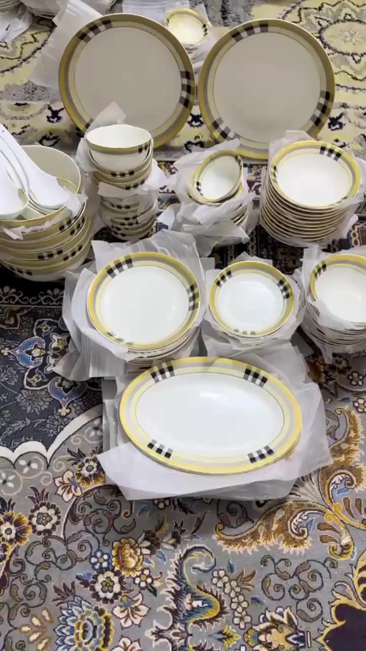 السلام عليكم سيت فرفوري جميل جدا العداد ٩٠ قطعه مثل ما موجود بالصوره السعر ٧٥ الف الشراي يراسلني خاص اهلا وسهلا بكم رمضان كريم... بلاش


**إذا كنت صاحب هذا الإعلان وتريد حذفه لأي سبب، رجاءا أرسل رسالة إلى الدعم الفني**