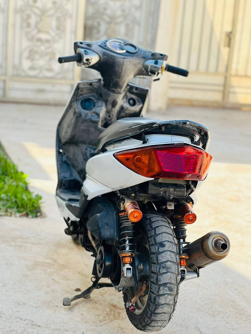 السلام عليكم وينه اليدور جكليت
الصدر Dy 
ويل ١٢, مشيف 
عضمه ncy
كابريته قفاز 
دبل يو اف 
دبل خلفي رياضي 
مكينه 58 كور صليب 
يدات رياضي 
صالنصه رياضي ٤ ولف
مكاني نجف مشخاب
رقمي ***********
