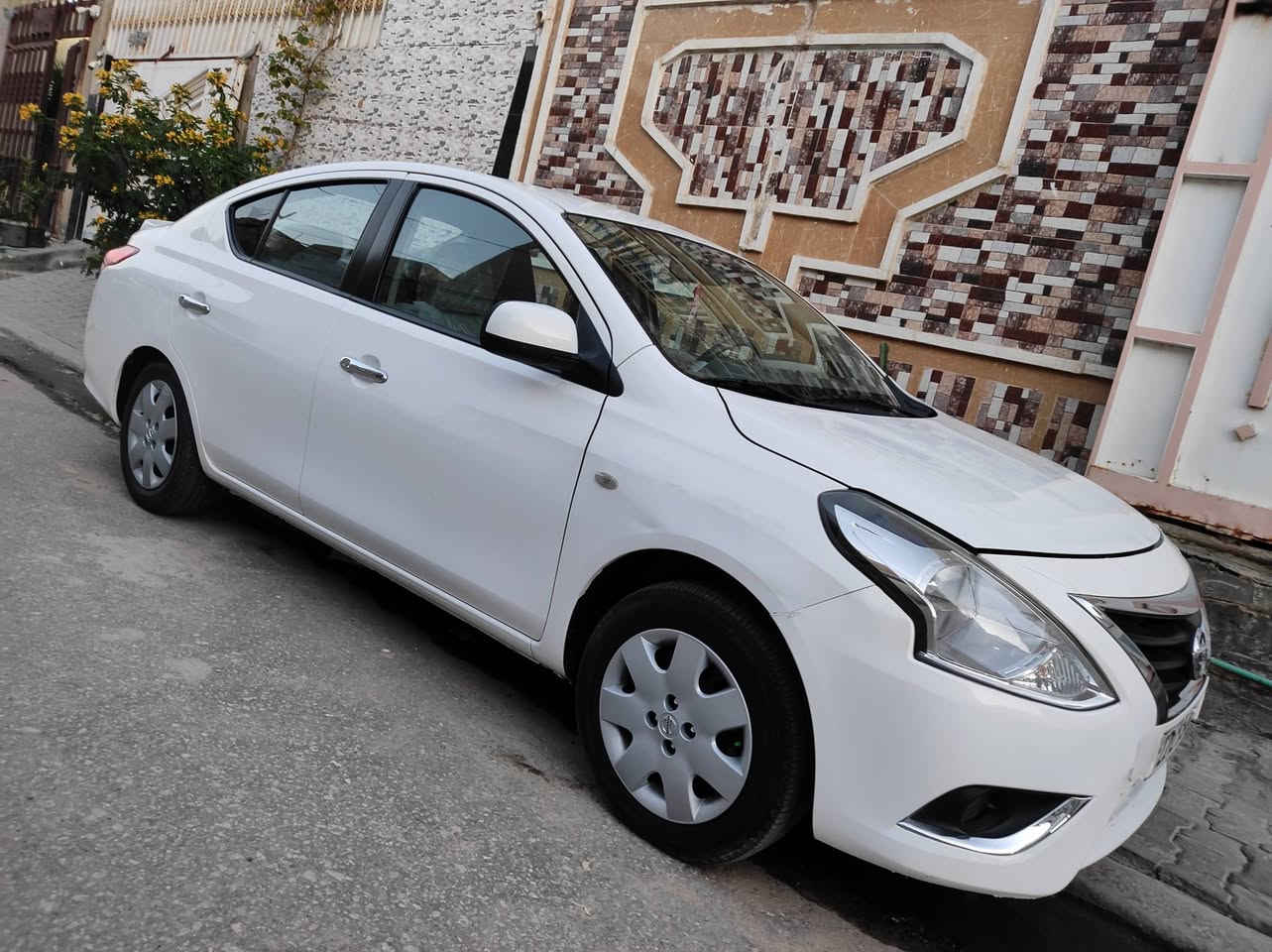 نيسان صني هندي 2024  
رقم اربيل سنوية لسنة 30
وكالة او تحويل 
ماشية  57 الف 
رقم اربيل باسمي
بيها جاملغ مبدل صوب السائق  بدون دواخل

والامين بارد 

115 وبيها مجال حك الجية 
نجف حي السلام 
***********
واتساب
