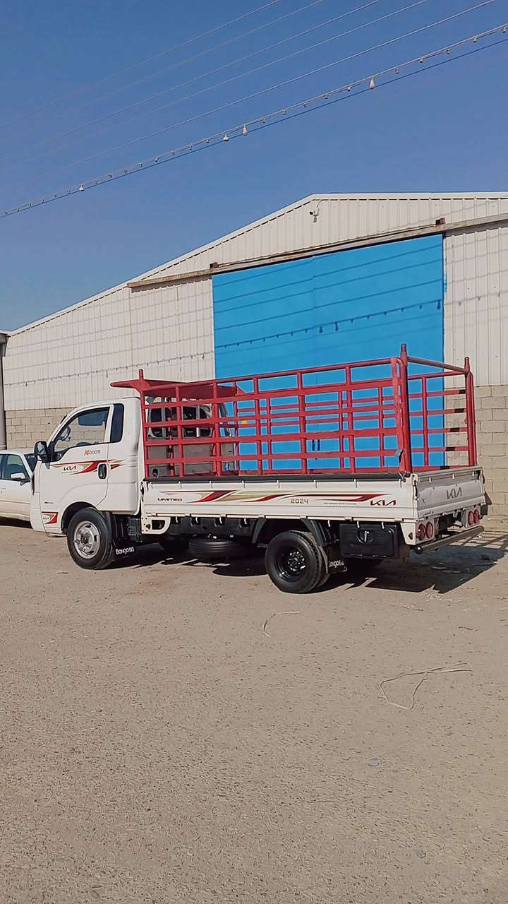 سلام عليكم كيا فحل للبيع موديل 2023 مفتوح سياره بلاديه مكاني بغداد
***********
