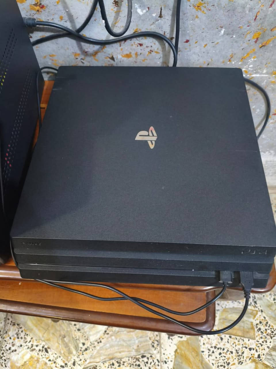 السلام عليكم ورحمه الله وبركاته بلي ستيشن فور برو مهكر الجهاز مامفتوح ولا مصلح والييل ضمان موجود على الفحص تاخذه 
نظام التهكير مالته ..9.00 الافضل حاليا 

ملحقات كامله جوستكات اثنين وحده تجاري +اصلي لكن بيه خلل بسيط 

وياه يوبي اس ابو شاشه دبل بطاريه 2000va سعره 90الف ماخذه وهسه اغلى صار 

الجهاز كامل هو وملحقاته وياه العاب داخل الجهاز استخدام قليل+ شاحنه جوستكات اصليه الجهاز موضح بالفيديو نظام والعاب

السعر 450 وبي مجال بسيط المكان الدوره مصفى الدوره اني مكلف بالنشر هذا رقم الولد *********** بي واتساب
