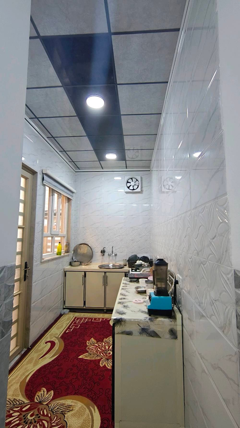 لدي بيت للبيع في يارمجة الشرقية الاول السعر 100000مليون  البيت يحتوي على حوش استقبال مطبخ وهول صحيات فوك وجوا مشتملات فوك وجوا عدد غرف النوم 3
كم عدد الغرف في البيت؟: 
3
ما هي مساحة البيت الإجمالية؟: 
 طابق ونص متر 100
أين يقع البيت بالتحديد؟: 
في يارمجة الشرقية الاول قرب مكتب العلي
هل السعر قابل للتفاوض؟: 
نعم 
هل هناك موقف للسيارات؟: 
لا  
رقم الهاتف ***********عبدالله بي واتساب 