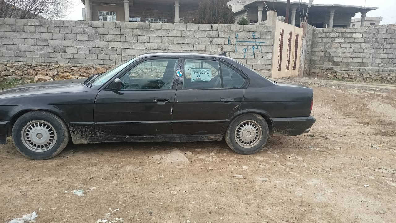 بي ام 525 موديل 91 محرك 20 كبس
كير عادي السعر 35 ترهم مراوس ***********6
