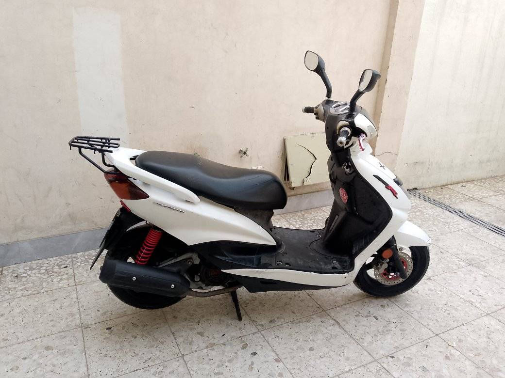 دراجه سكنس ياباني سرعة 110مكينه بلاديه ما مفتوحة ابد ناعمه شلعه قويه كهرباء كوله شغال نكره سلف هندر اوراق بسمي الدراجه كامله نضيفه السعر 450 بغداد الشعب رقمي ***********
