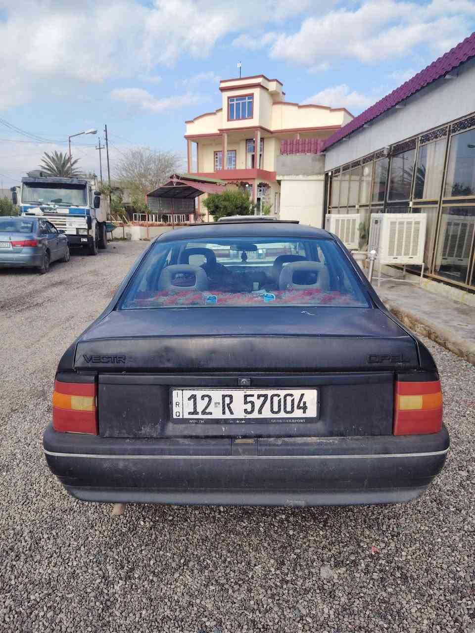 سياره اوبل فكترا
رقم نينوى انكليزي
محرك كير جديد
المكان موصل ناحية القياره قريه الاجمسه
***********
