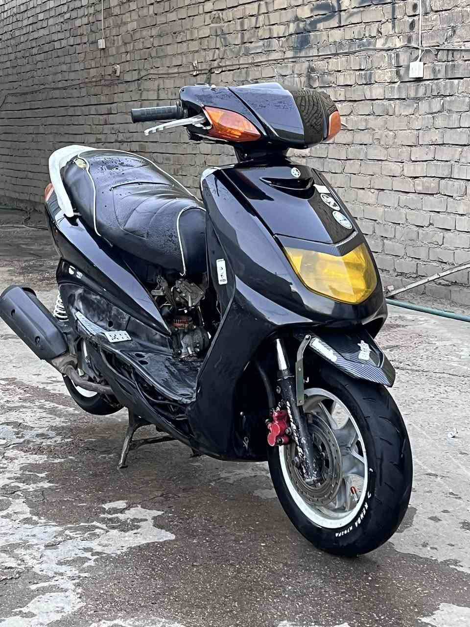 سلام عليكم سكنس نثيه للبيع او مراوس مكينه بلاديه بوشه مال سكنس لد بيهة تزويد خفايف شغاله نكره هندر وسلف عل بصمه بس بيهة كلجات تعبانه السعر 400 وبيهة مجال بسيط مكاني الدوره ابو دشير ***********
