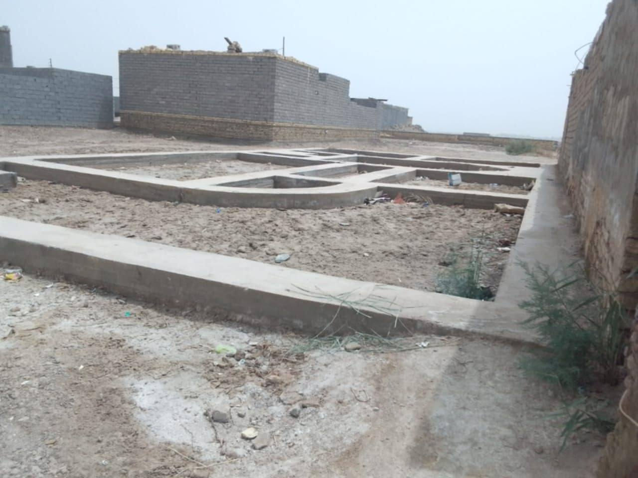 سلام عليكم قطعه للبيع مسحاته ٢٠٠ متر
خدمات ماء وكهرباء ومجاري مكانه حي الحسين 
*********** للإستفسار
