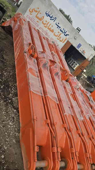 تم على بركة الله وصول وجبه جديده من الجبابه هيتاشي بأنواعها 350 210 200 جديد العنوان واسط العزيزيه الشارع العام محلات بيت الزهلول للأدوات الاحتياطيه للحفارات الهيتاشي *********** حجي واثق
