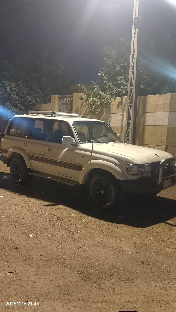 السلام عليكم لاندكروز ليلا عليوي موديل94مكينه بلاد 4500 الوكير شغال كير اوتماتيك بلاد تبريد شغال سياره كلهه علا بلاد سنويه 28 رقم بصره تحويل شوكت ما تريد المكان البصره السعر 60 وبيهه مجال الشراي الستفسار نتصل علا رقم
‪0771 876 8231‬‏
