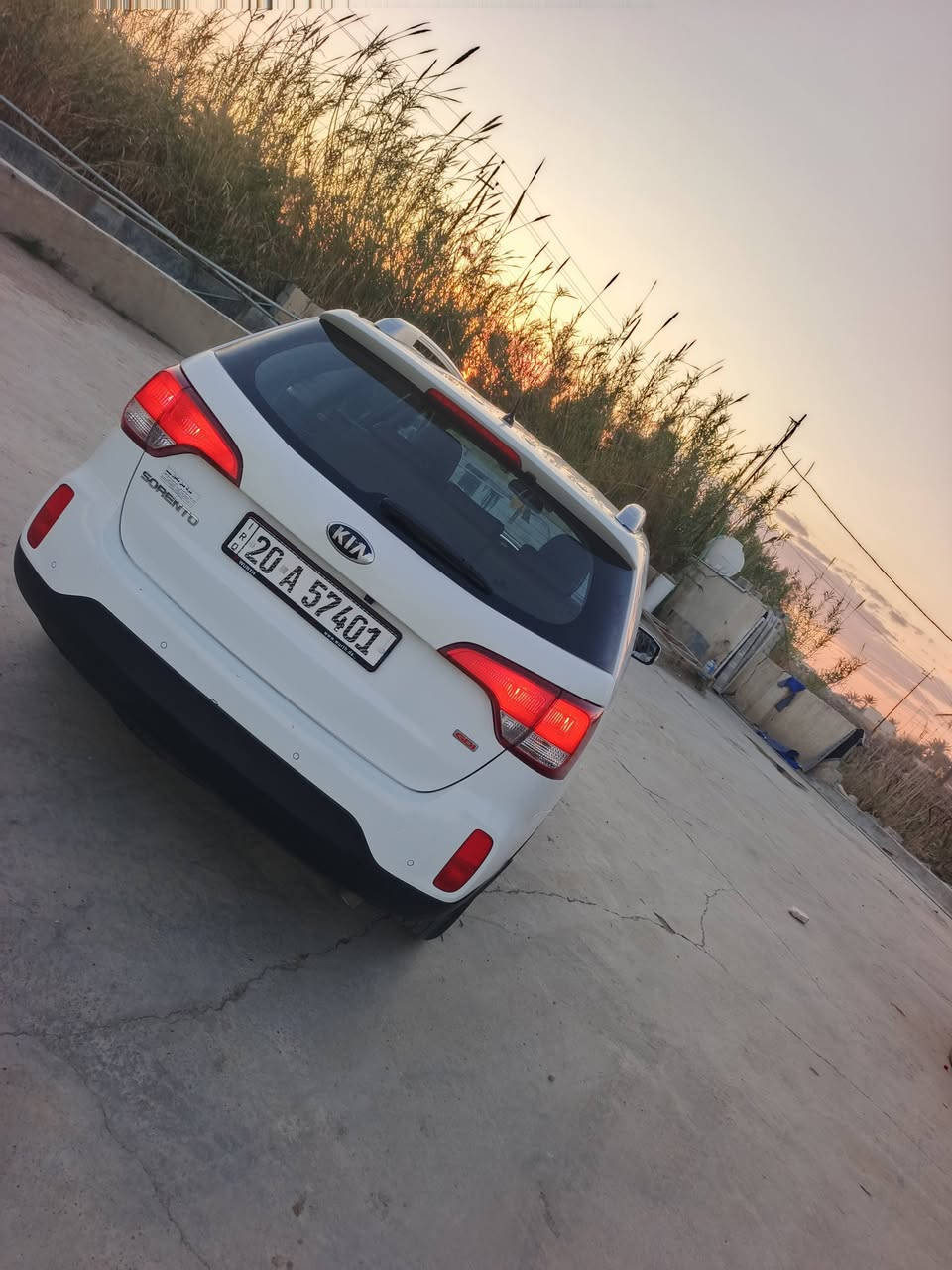 سورنتو للبيع مكاني دجيل سياره نضيفه حيل وارد خليجي محرك جي دي اي محرك مبدلها طابوكه يعني توه مجفت قبل شهر تحويل مباشر رقم ديالى نكليزي ضررها بعيد صبغ وجاملغ تبديل الامامي بصمه بصمه ابواب كامره بمرايه الداخل موديل ١٤ ***********    ***********سعر ١٣٥ وبيها مجال
